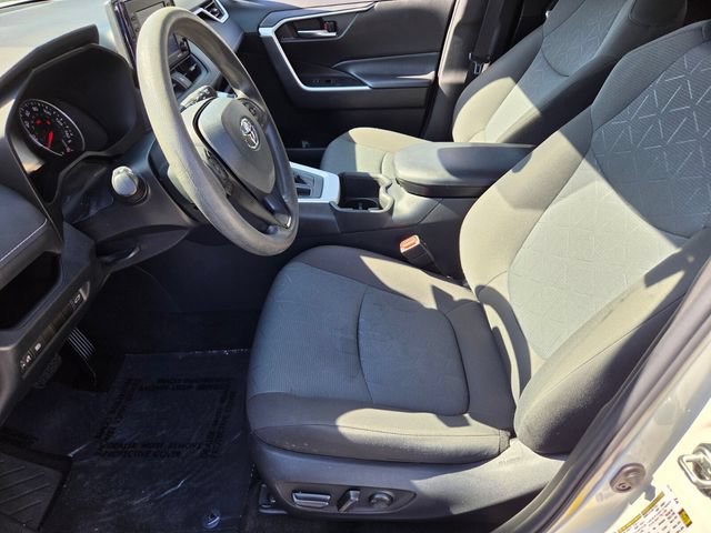 Used 2022 Toyota RAV4 XLE w/ Convenience Package FWD image 9