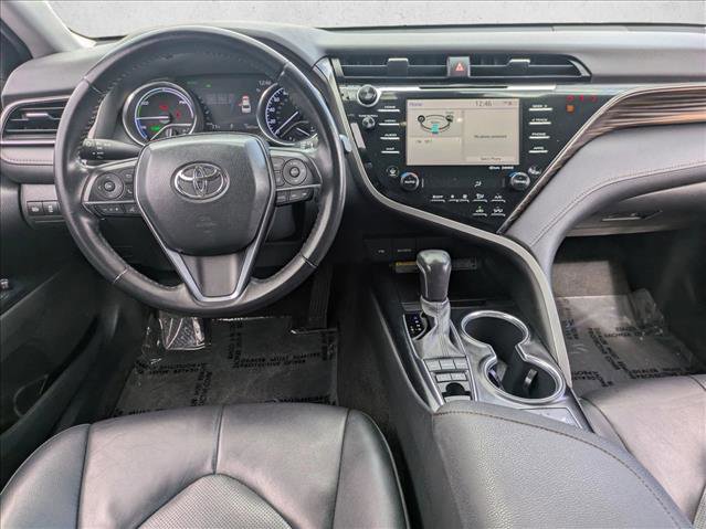 Used 2020 Toyota Camry XLE image 15