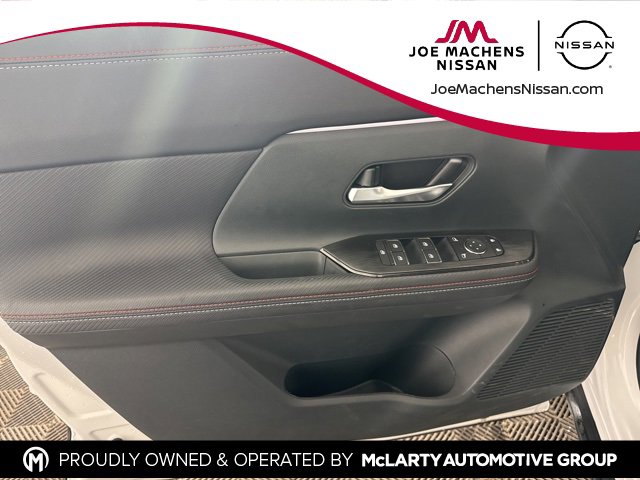 Certified 2025 Nissan Kicks SR image 17