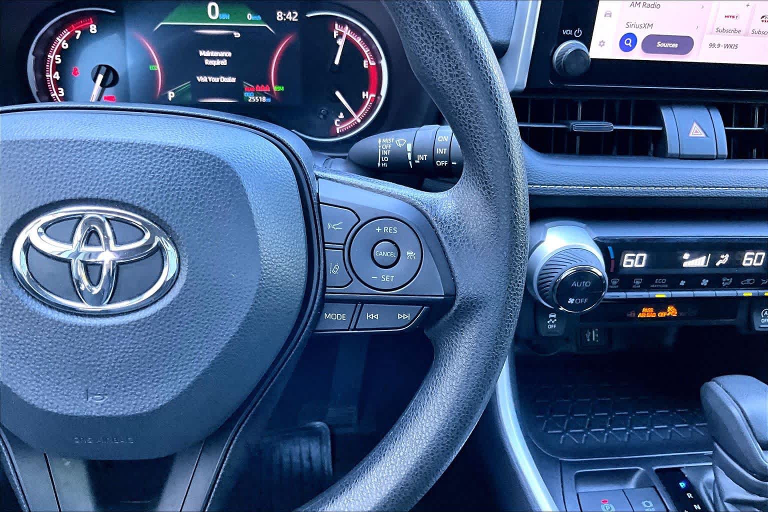Certified 2025 Toyota RAV4 XLE AWD/4WD image 25