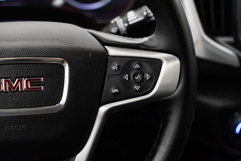 Used 2024 GMC Terrain SLT AWD/4WD image 16