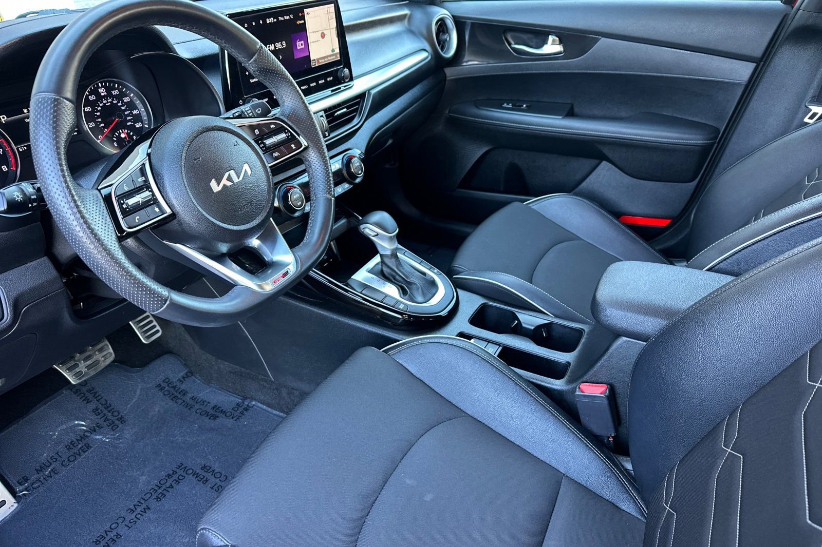 Used 2023 Kia Forte GT-Line w/ GT-Line Technology Package image 7