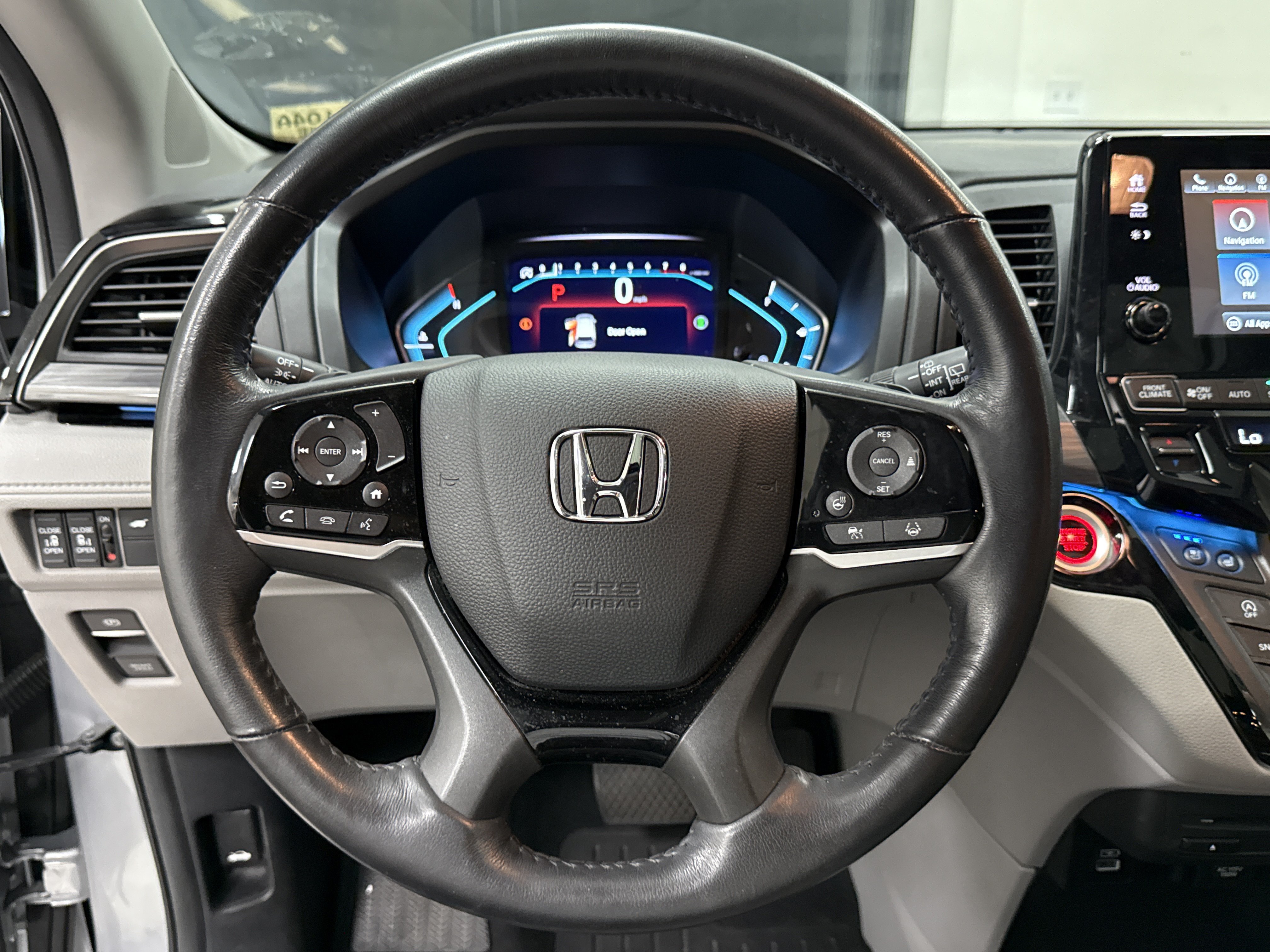 Used 2024 Honda Odyssey Elite image 18