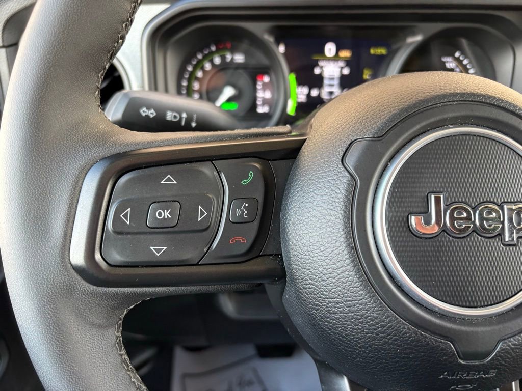 Used 2025 Jeep Wrangler Willys 4xe image 26