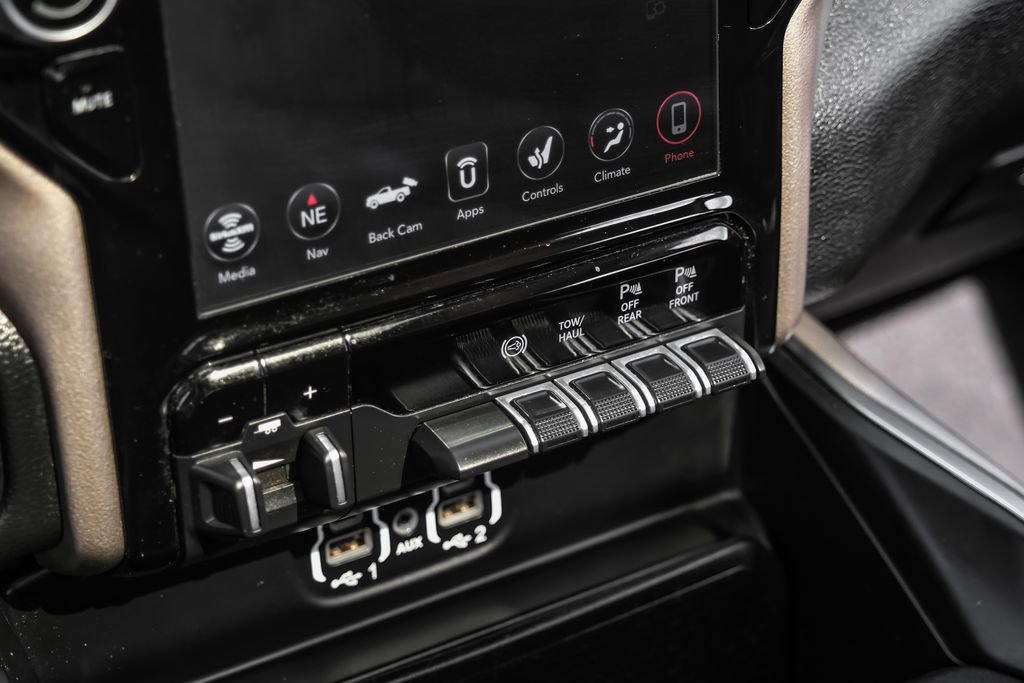 Used 2020 RAM 3500 Laramie image 29