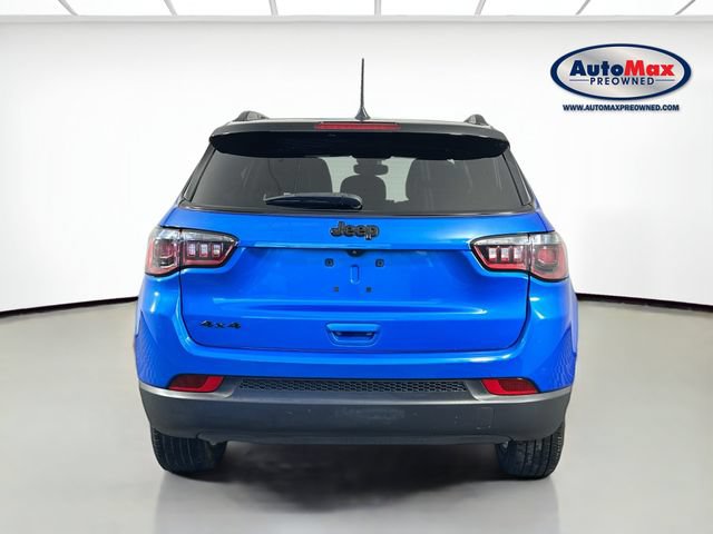 Used 2023 Jeep Compass Latitude w/ Sun and Sound Group AWD/4WD image 8