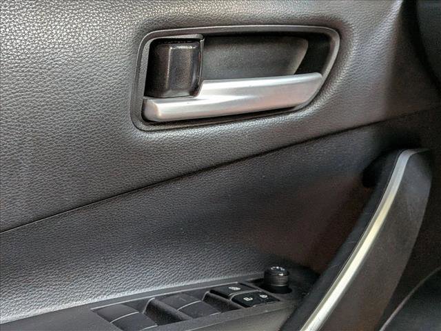 Used 2021 Toyota Corolla SE FWD image 3