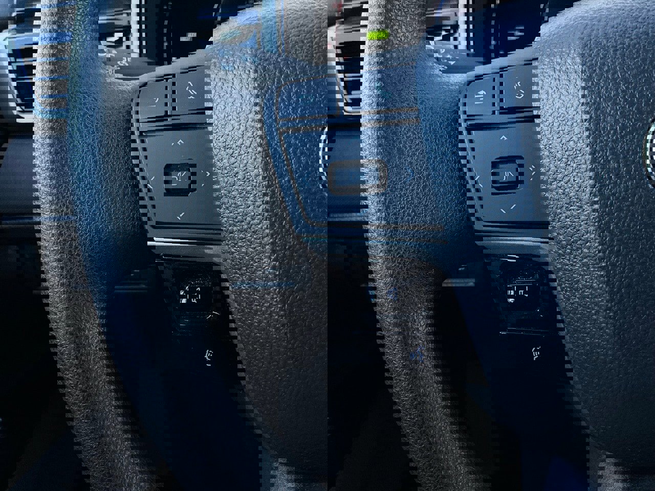 Used 2025 Toyota Camry LE image 32