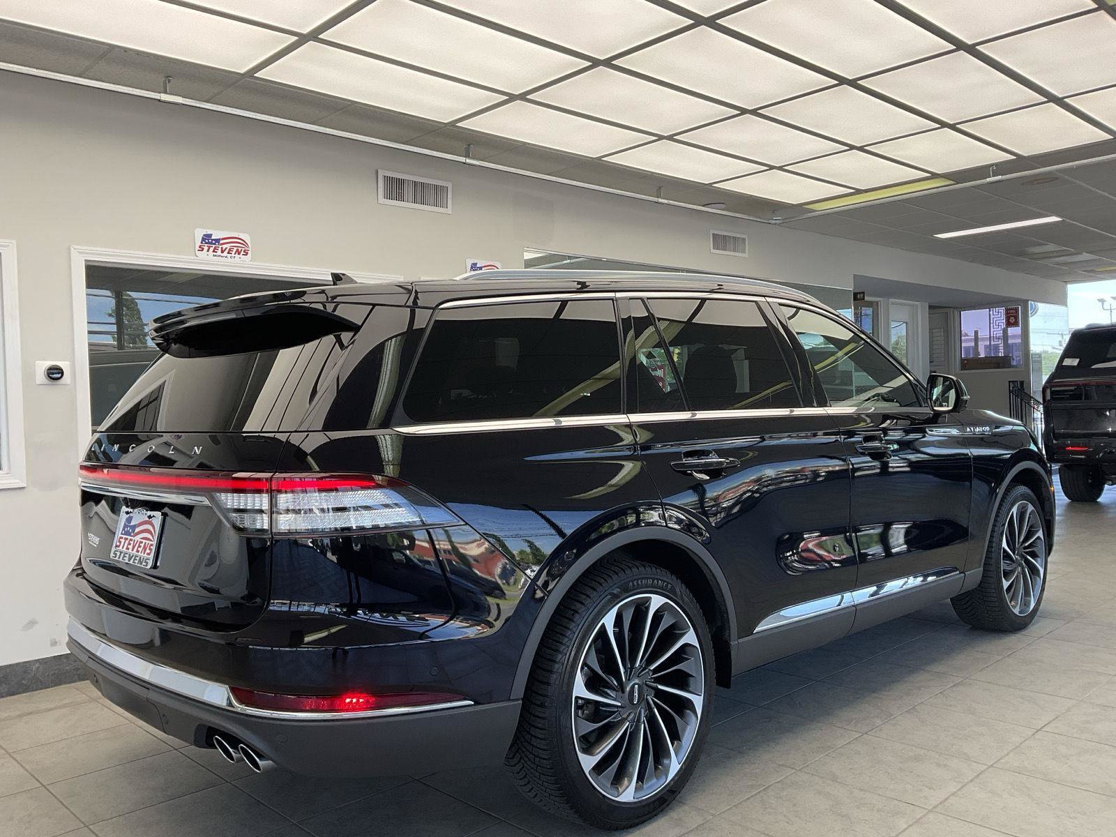 Used 2021 Lincoln Aviator Reserve w/ Equipment Group 202A AWD/4WD image 5