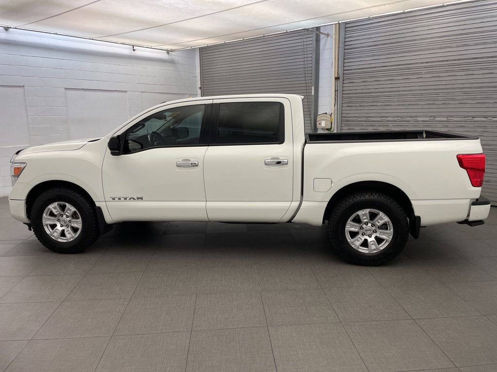 Used 2021 Nissan Titan SV w/ SV Convenience Package RWD image 8