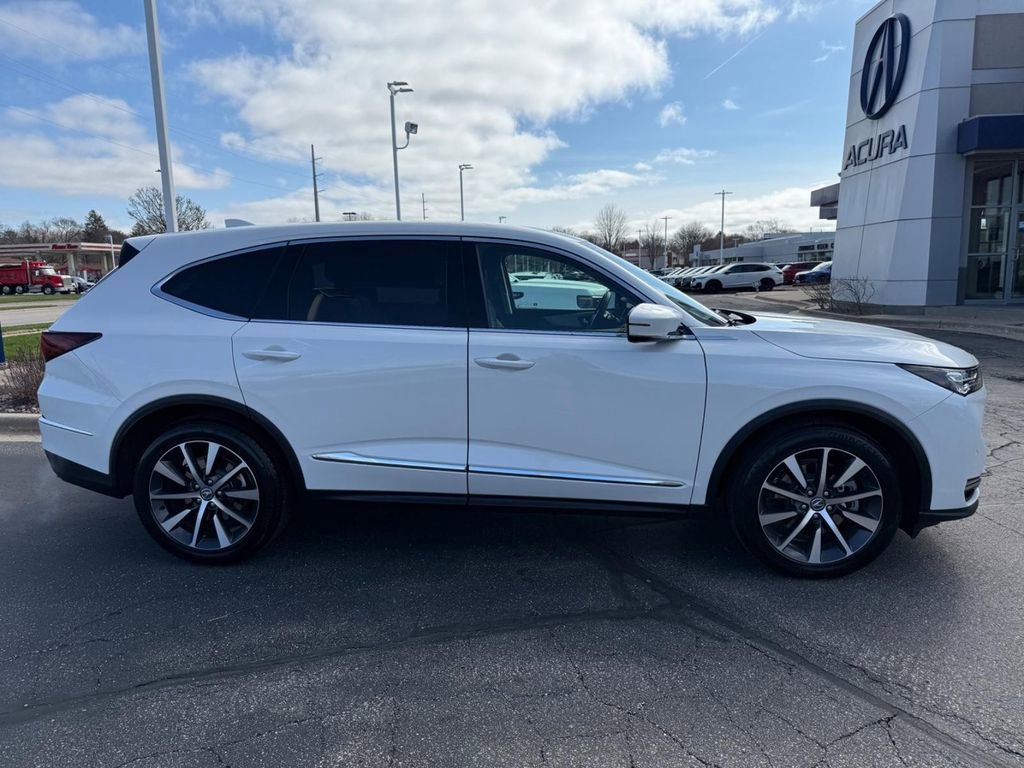 Certified 2026 Acura MDX w/ Technology Package image 2