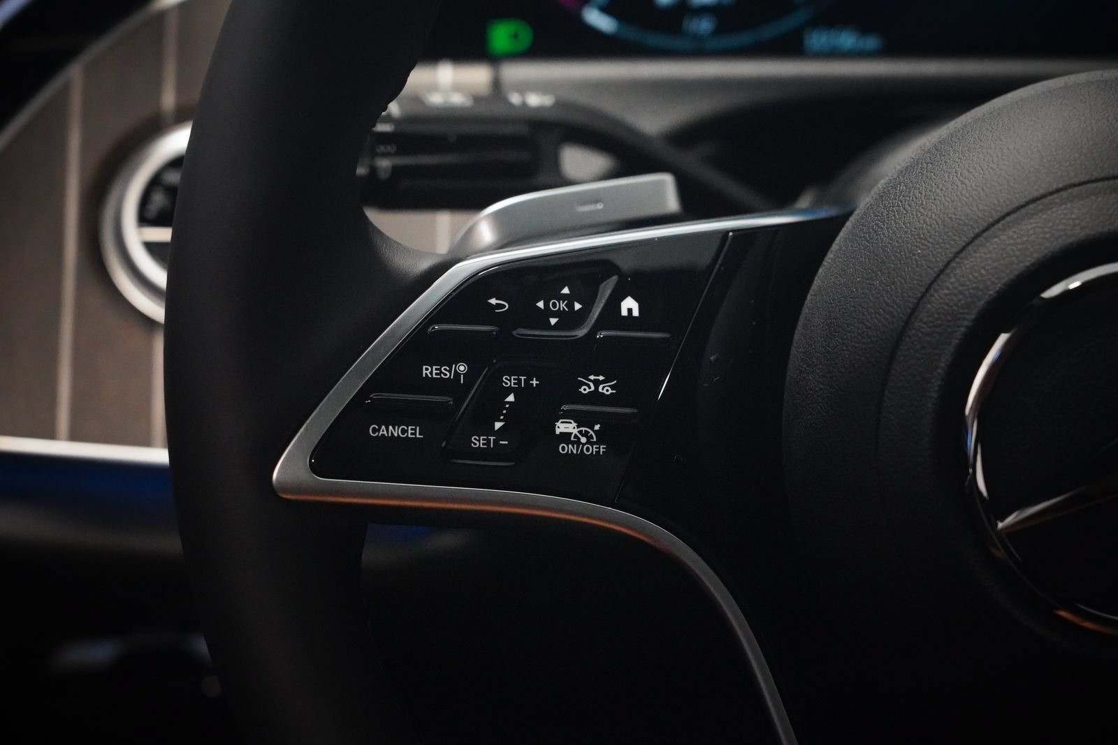 New 2026 Mercedes-Benz E 450 4MATIC Sedan image 19