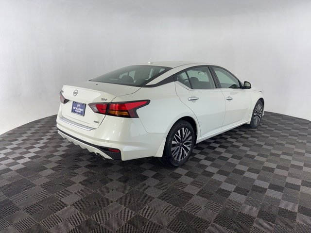 Used 2023 Nissan Altima 2.5 SV w/ SV Premium Package image 5