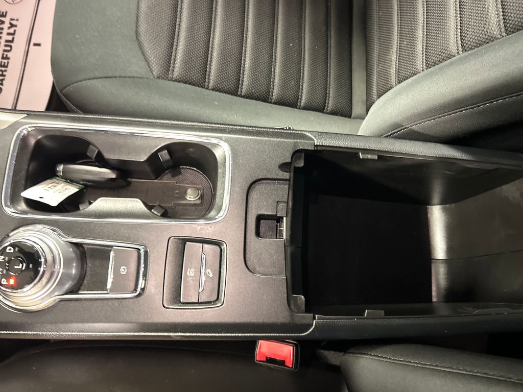 Used 2019 Ford Fusion SE image 20