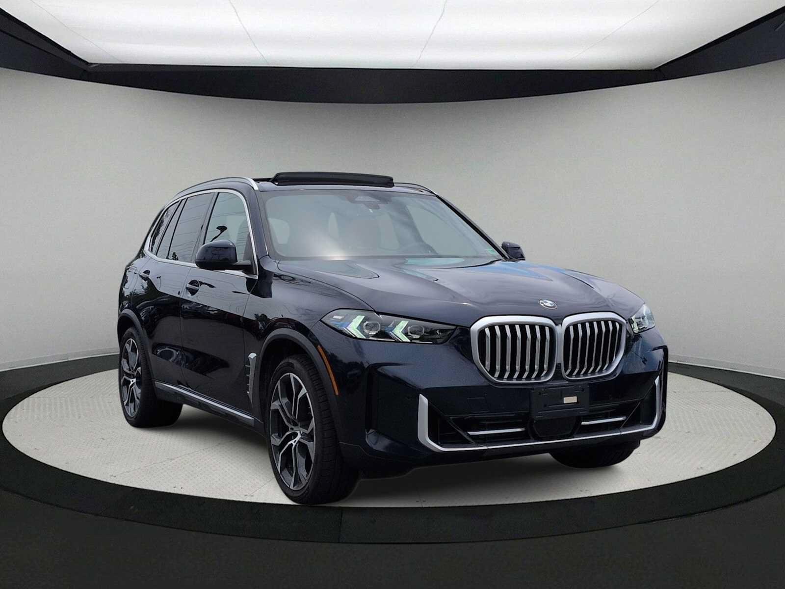 Used 2026 BMW X5 xDrive40i w/ Climate Comfort Package AWD/4WD image 2