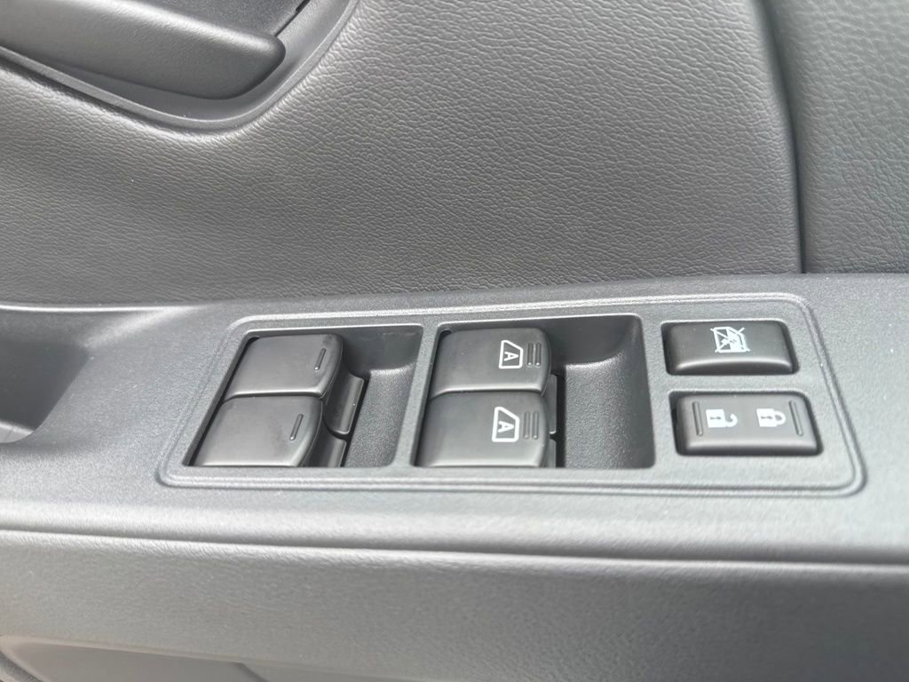 New 2026 Nissan Frontier 4x4 Crew Cab image 11