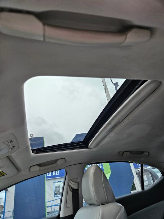 Used 2007 Lexus IS 250 AWD image 8