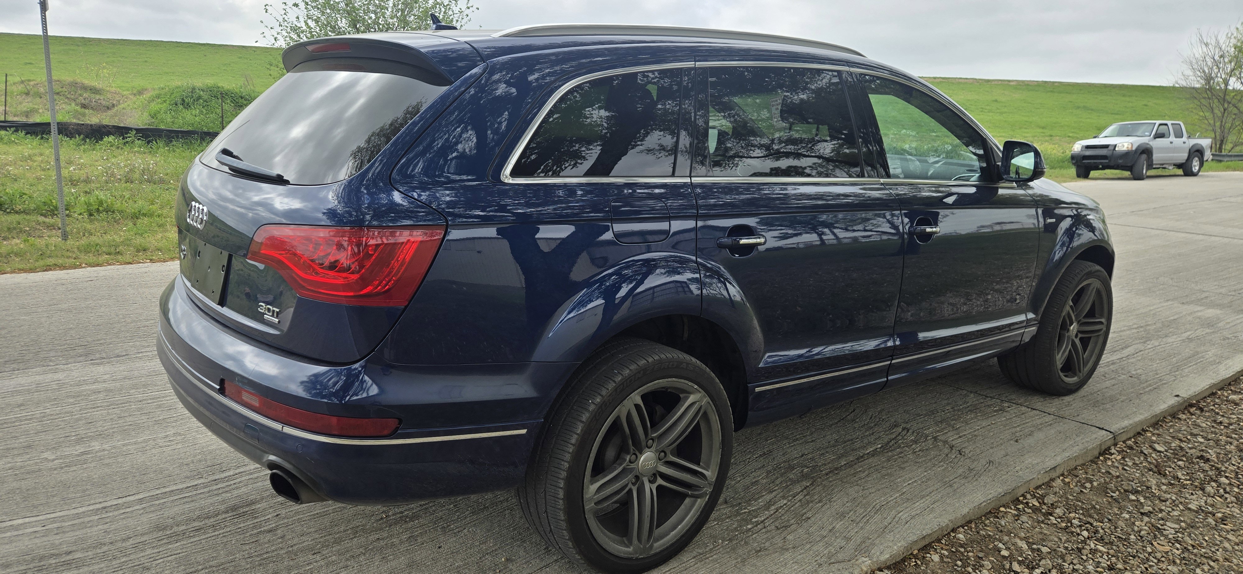 Used 2015 Audi Q7 3.0T Premium Plus w/ Premium Plus Package AWD/4WD image 9
