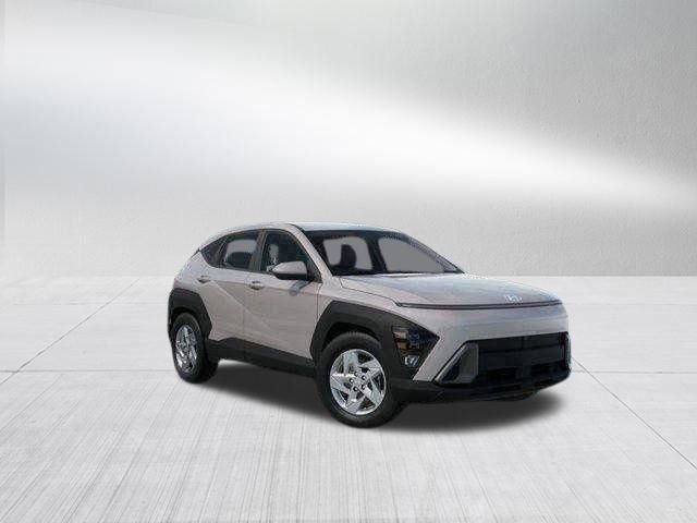 New 2025 Hyundai Kona SE image 2