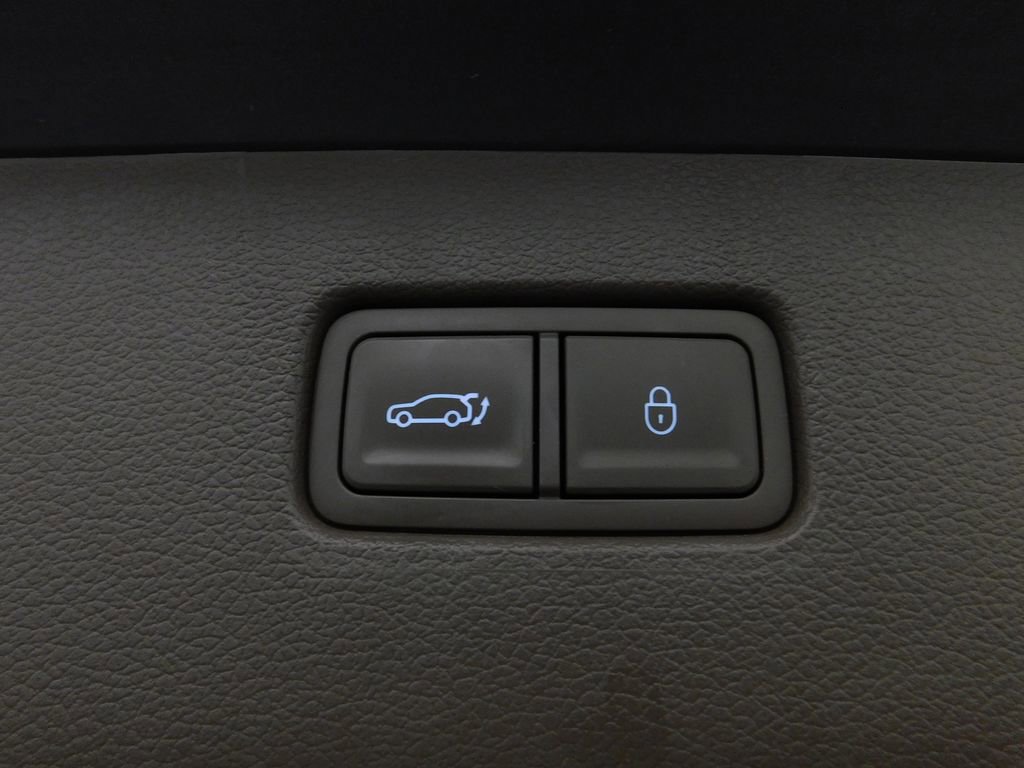 Used 2024 Genesis GV80 2.5T w/ Prestige Package image 14