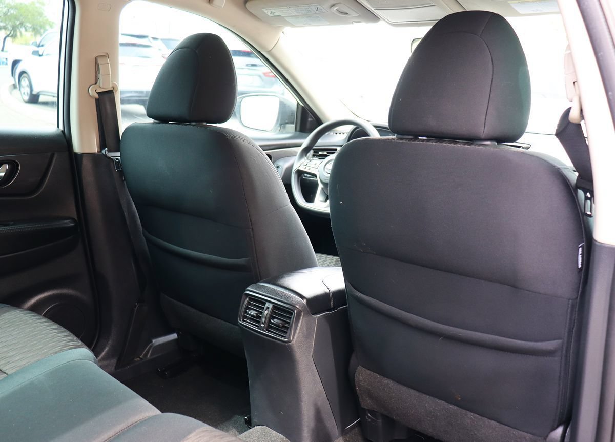 Used 2018 Nissan Rogue S FWD image 28