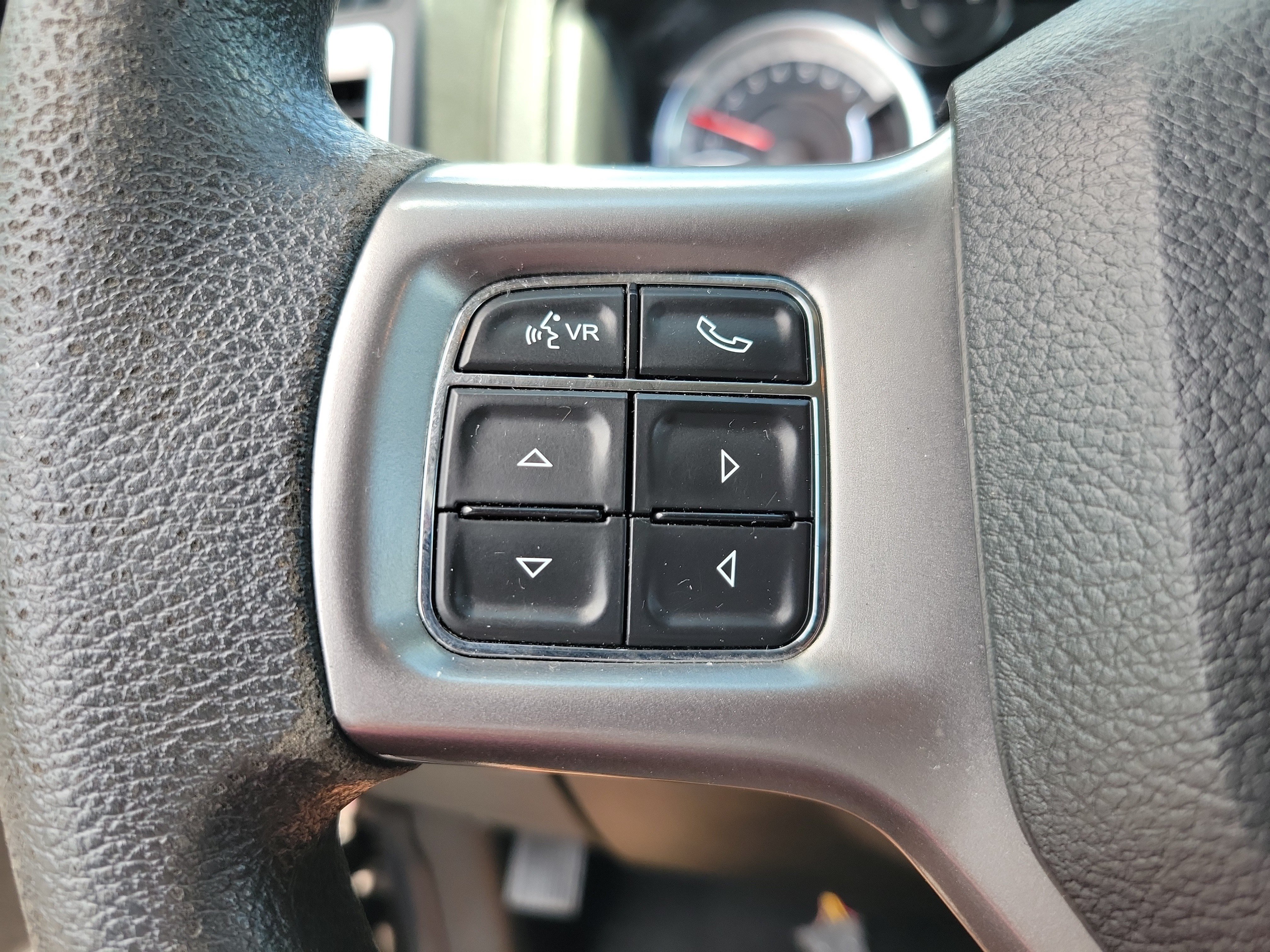 Used 2022 RAM 1500 Classic SLT w/ Electronics Group AWD/4WD image 11