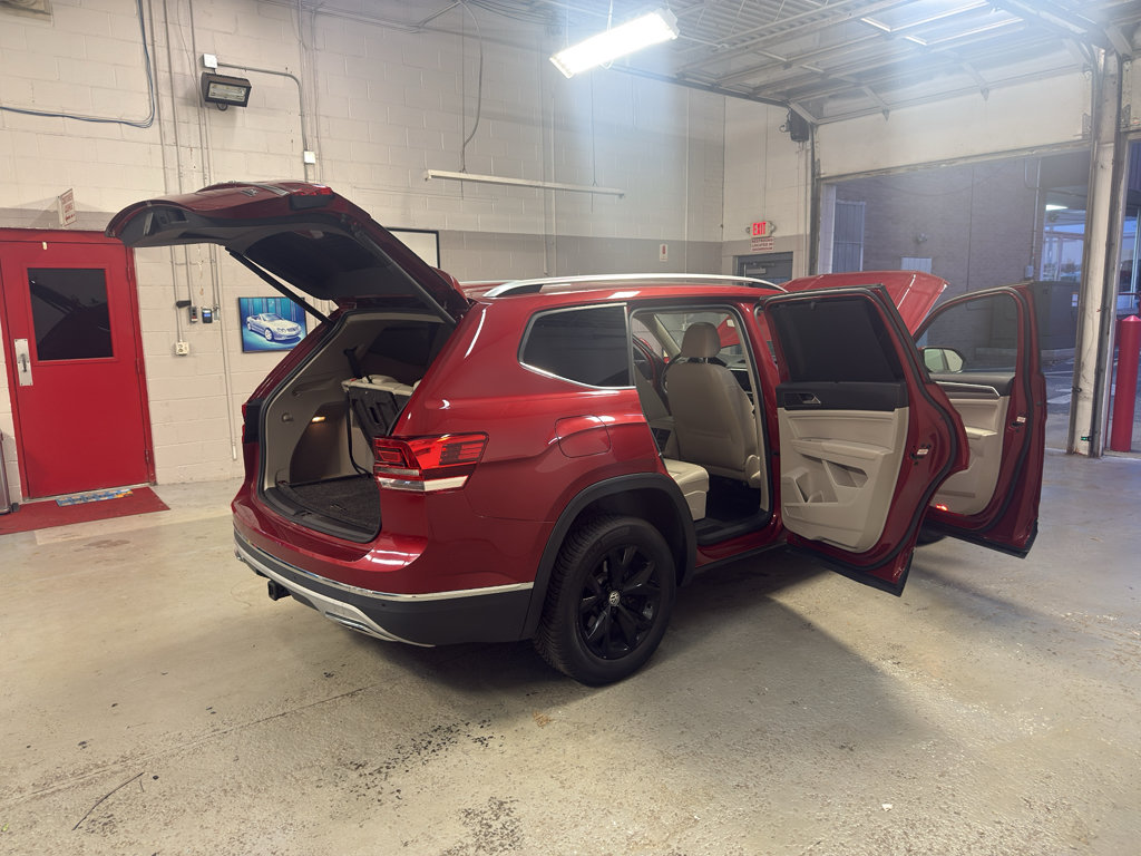 Used 2018 Volkswagen Atlas SEL AWD/4WD image 14