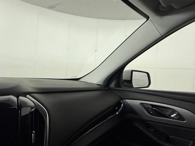 Used 2019 Chevrolet Traverse RS w/ LPO, Floor Liner Package FWD image 17
