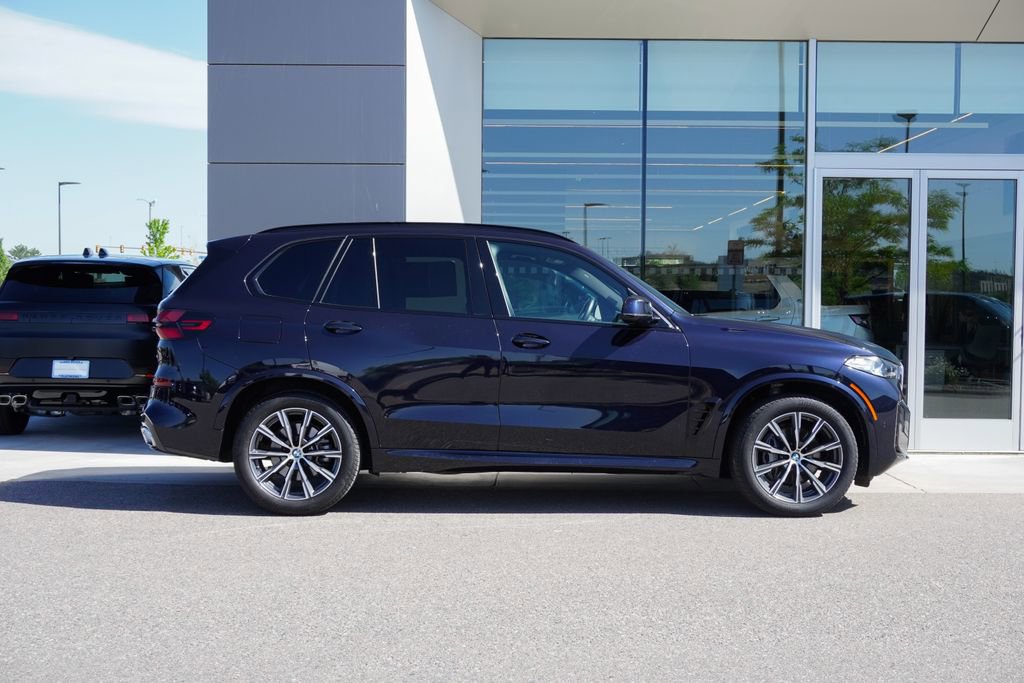 Used 2026 BMW X5 xDrive40i AWD/4WD image 7