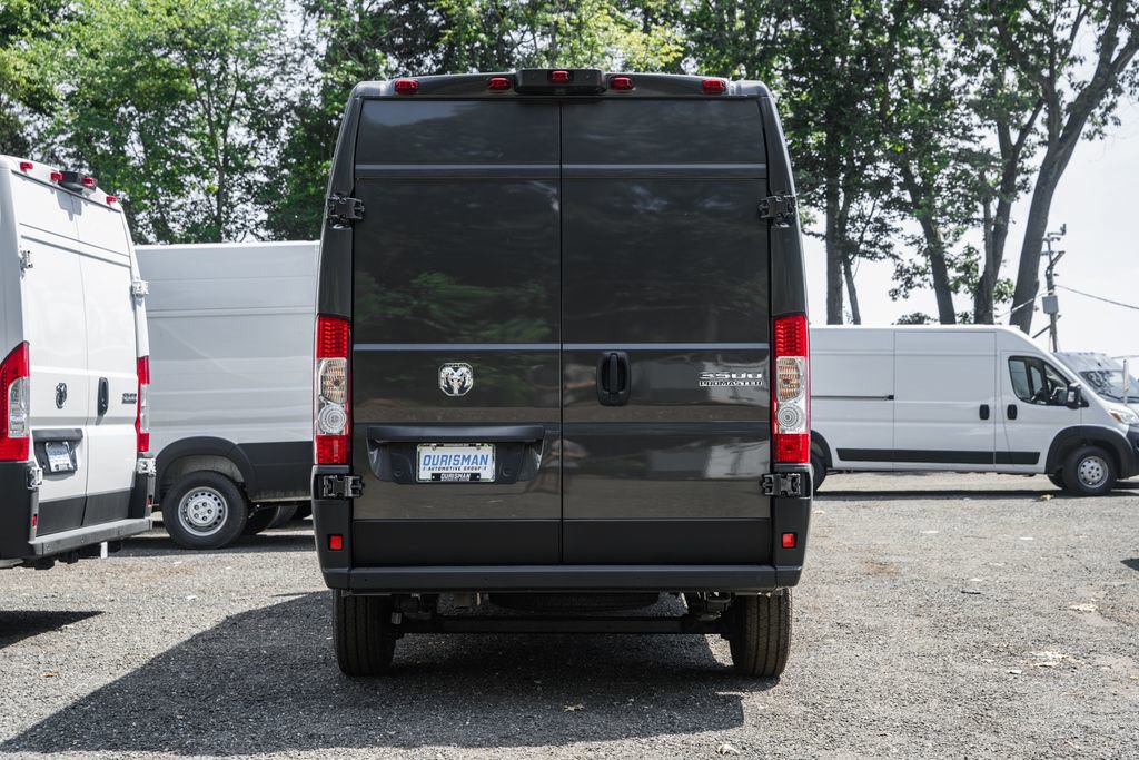 New 2025 RAM ProMaster 3500 w/ Quick Order Package 22G SLT image 4