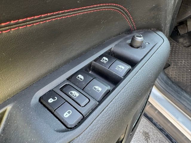 Used 2024 Jeep Compass Trailhawk image 13