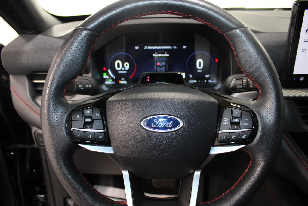 Used 2025 Ford Explorer ST-Line AWD/4WD image 38