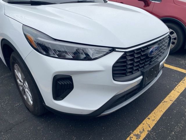 Used 2025 Ford Escape Active image 3
