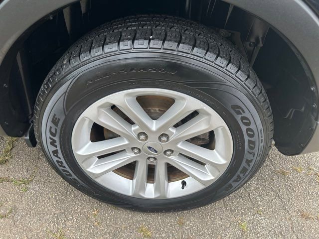 Used 2017 Ford Explorer XLT w/ Equipment Group 202A image 37