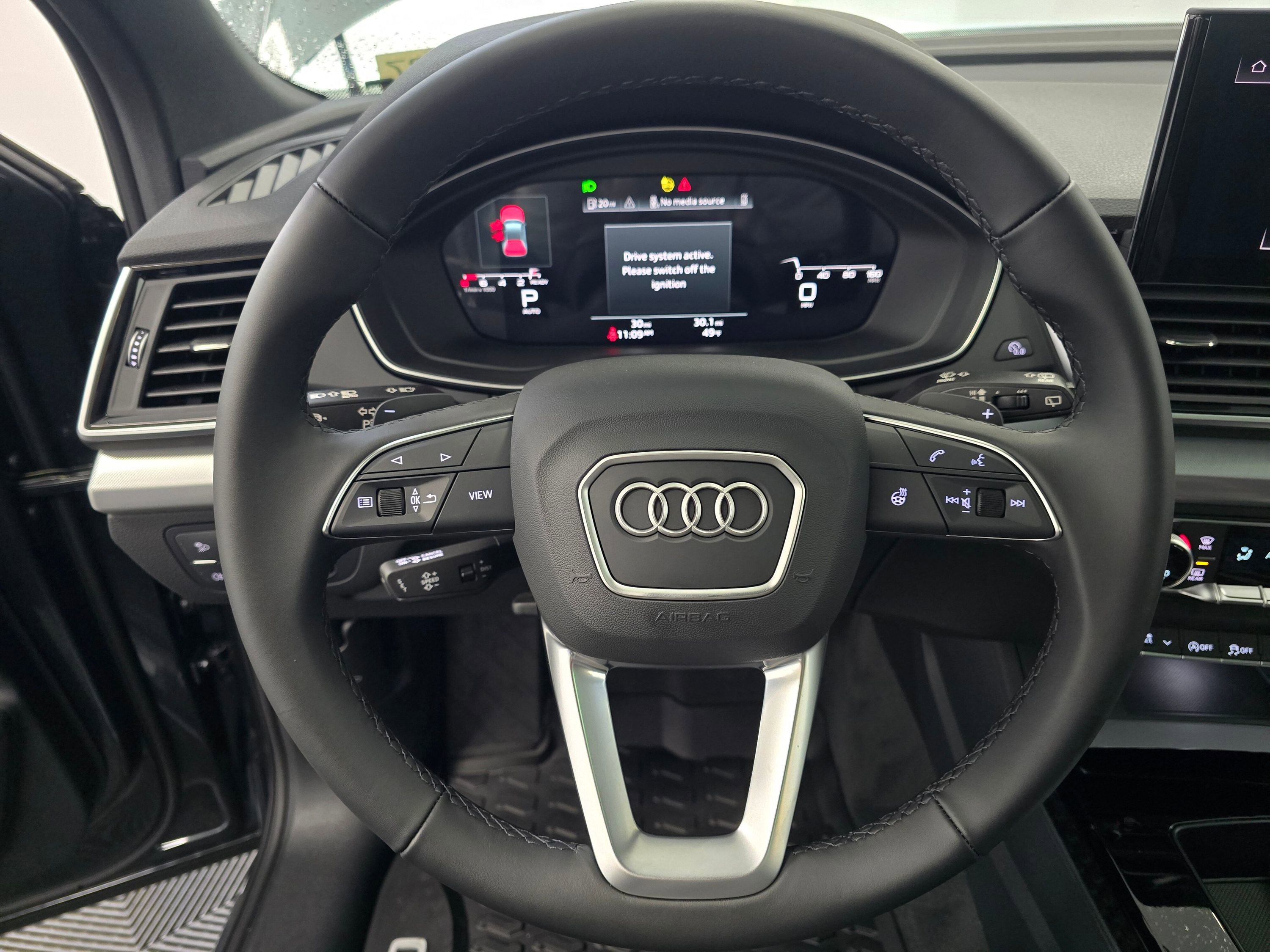 Certified 2025 Audi Q5 2.0T Premium w/ Convenience Plus Package image 14