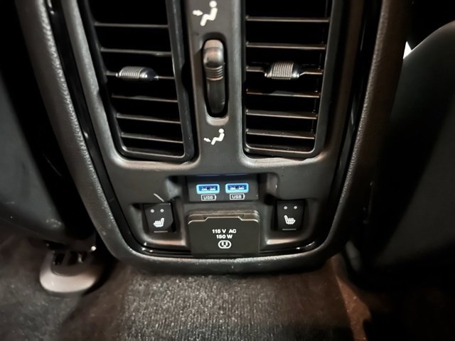 Used 2022 Dodge Durango R/T w/ Tow 'N Go Package image 21