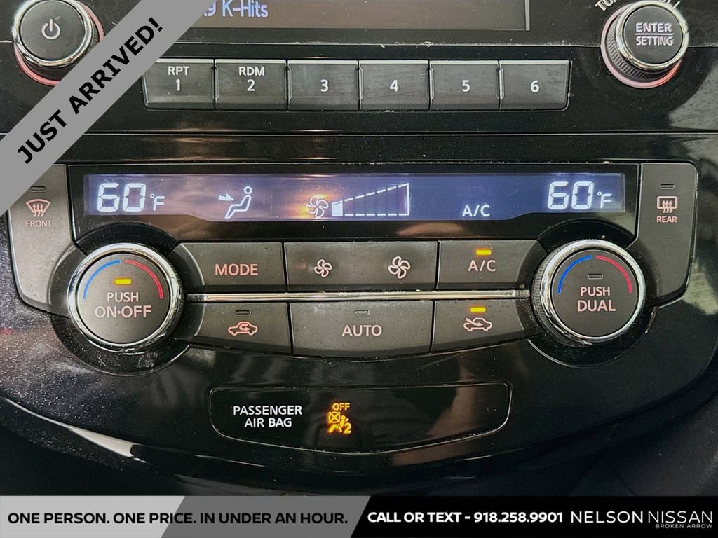 Used 2015 Nissan Rogue SV FWD image 15