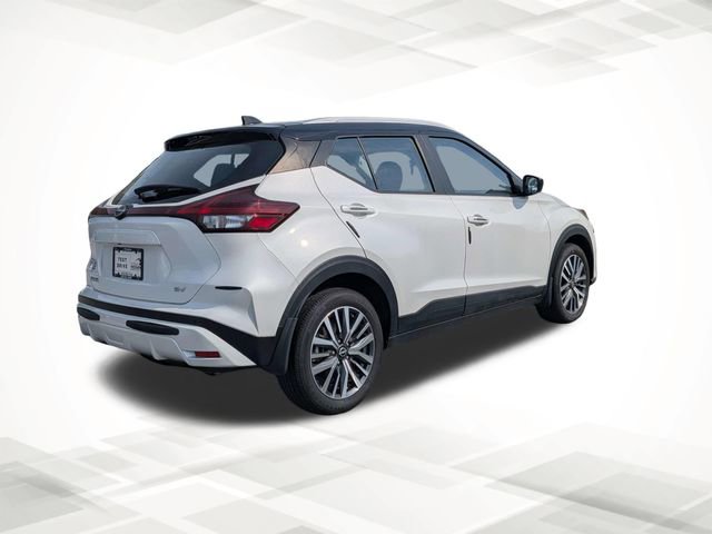 Used 2024 Nissan Kicks SV image 4