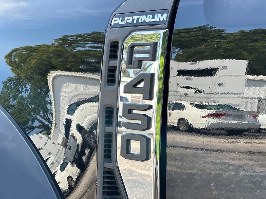 Used 2024 Ford F450 Platinum w/ FX4 Off-Road Package AWD/4WD image 47