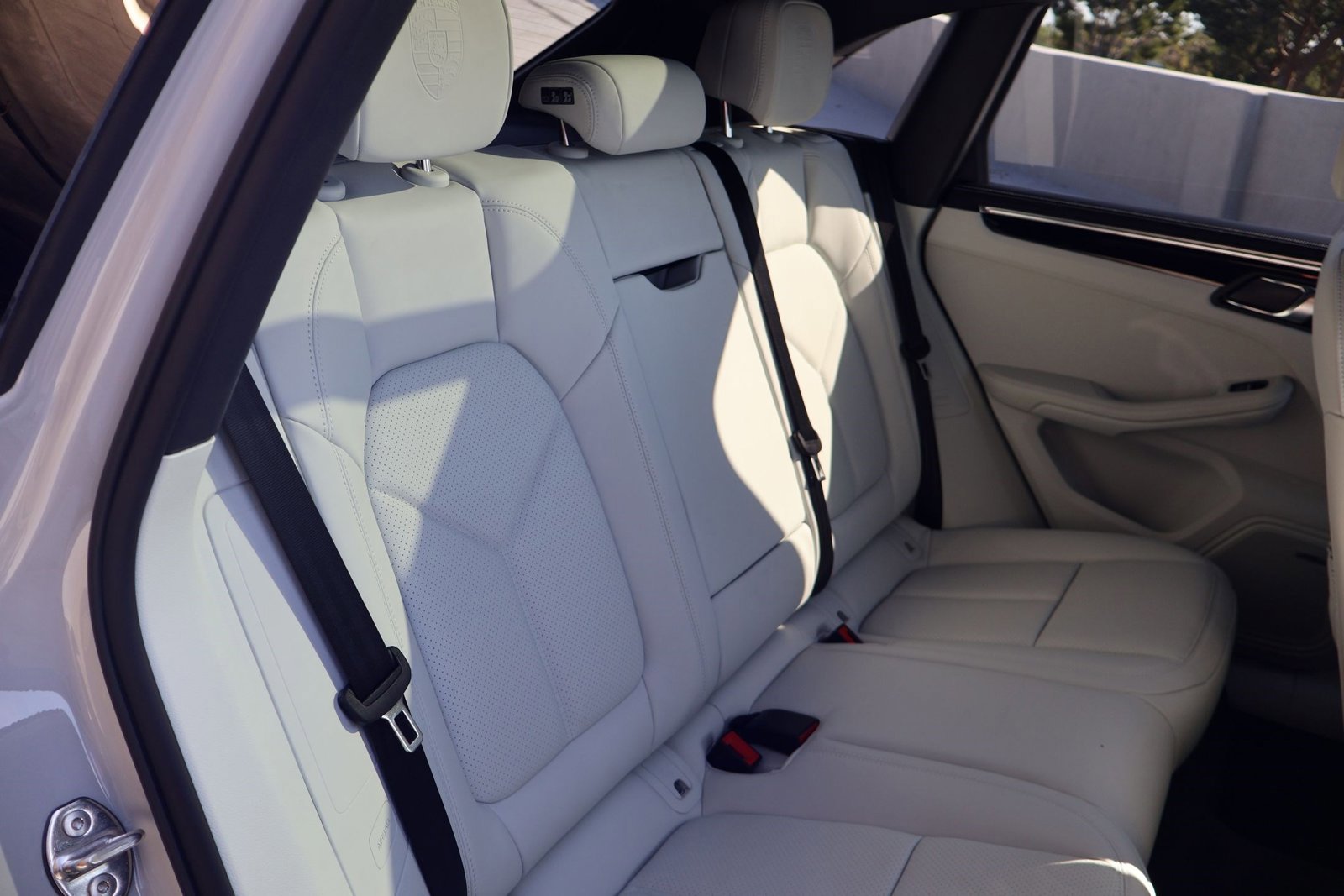 New 2026 Porsche Macan image 24