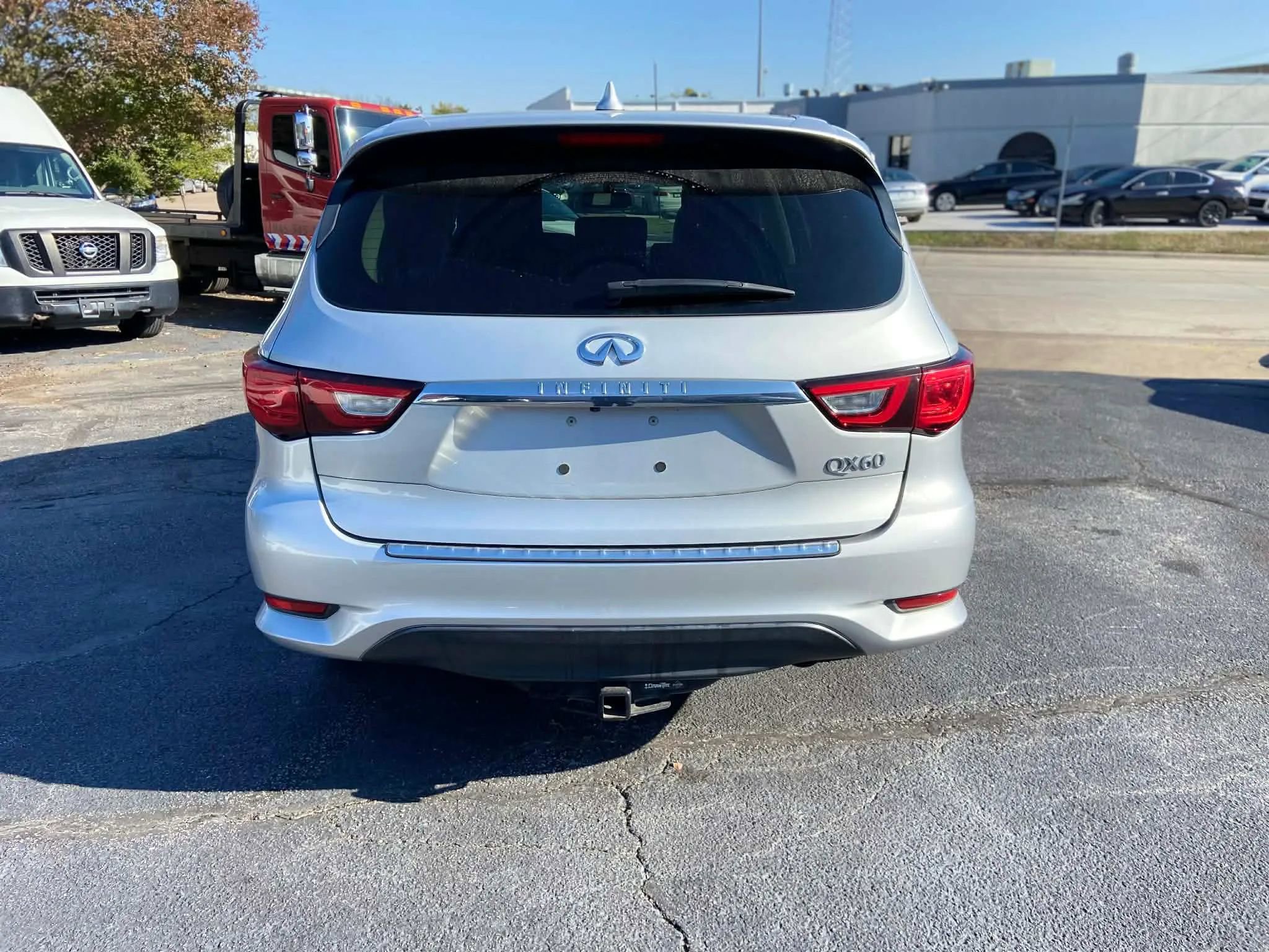 Used 2018 INFINITI QX60 Luxe AWD/4WD image 4