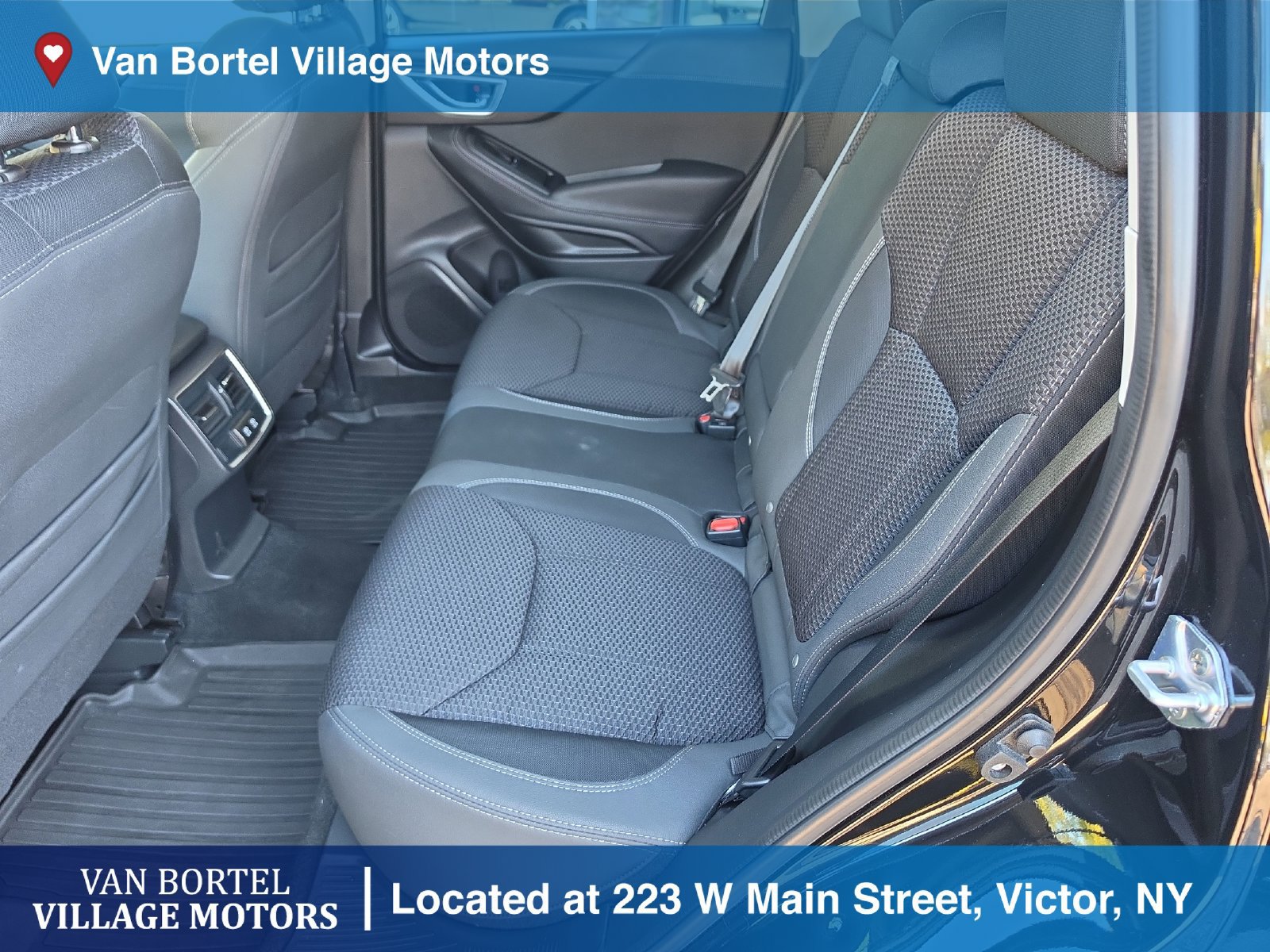 Used 2023 Subaru Forester Premium AWD/4WD image 25
