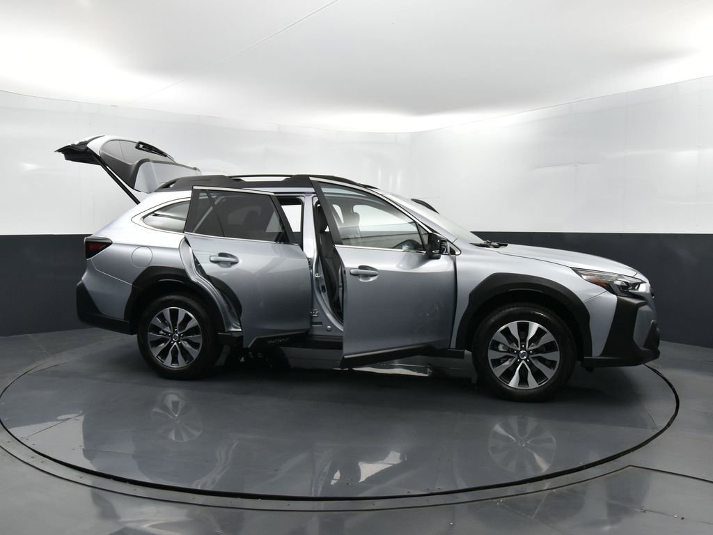 New 2025 Subaru Outback Limited image 37