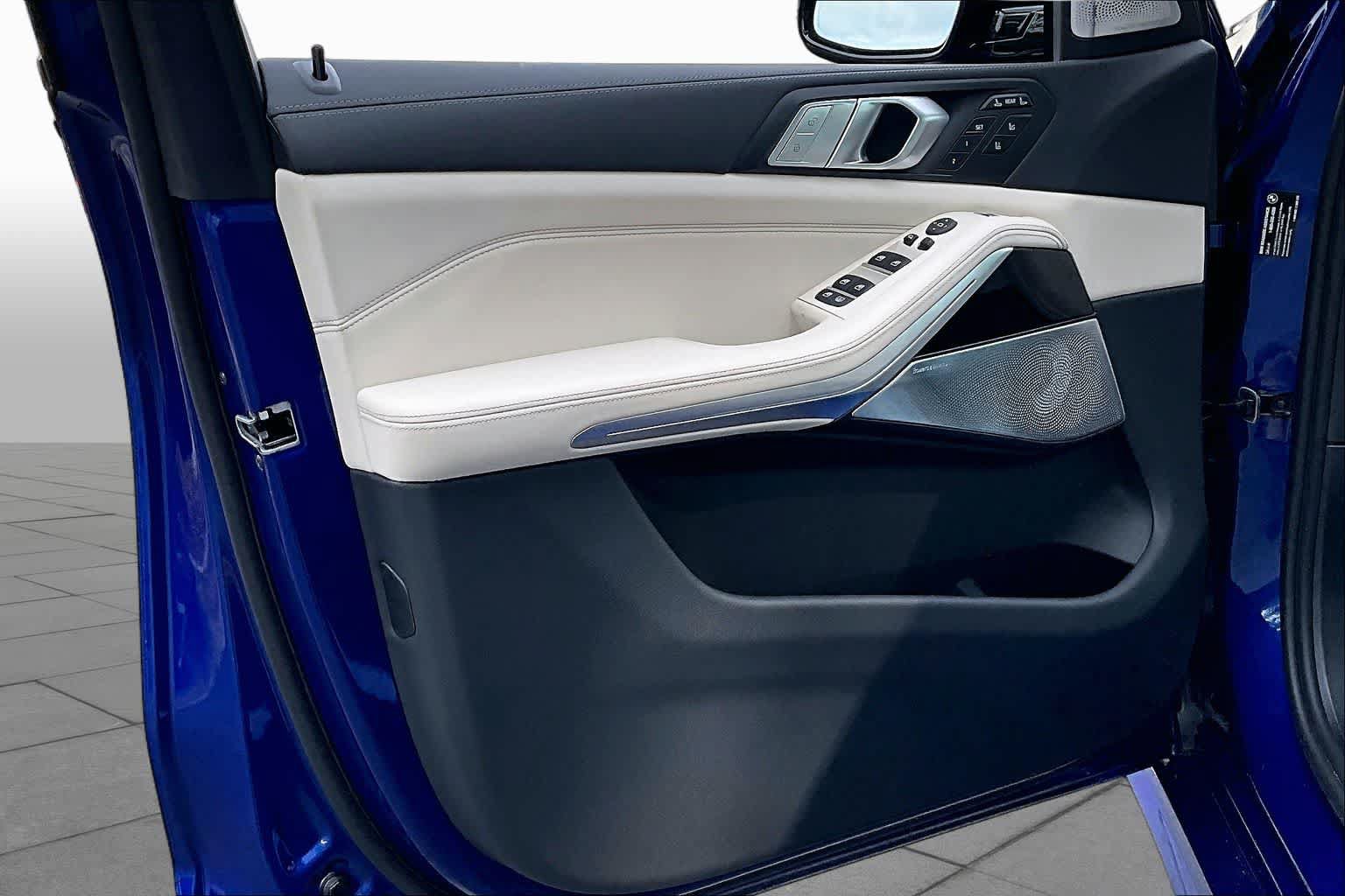 New 2027 BMW X7 M60i AWD/4WD image 10