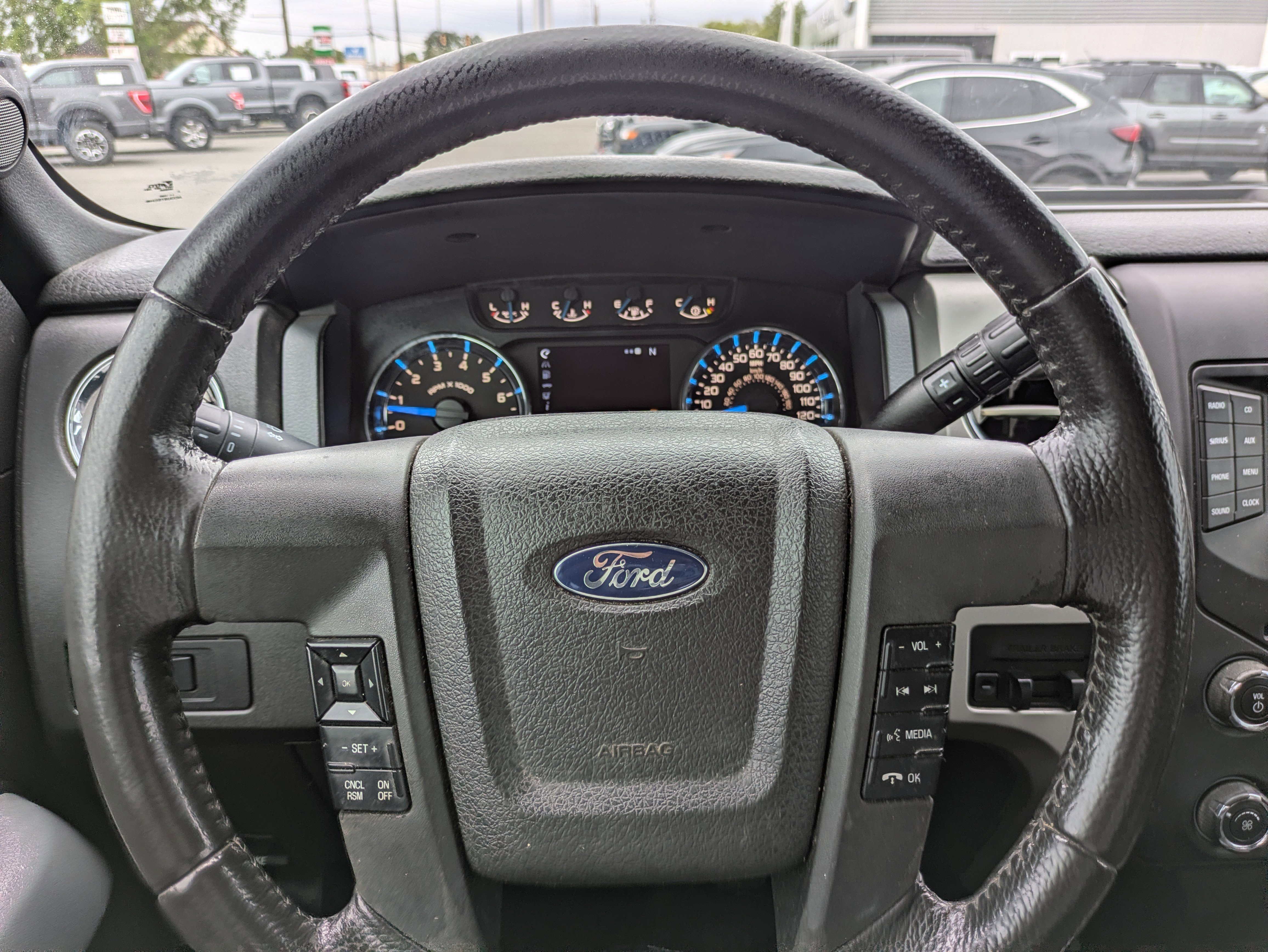 Used 2014 Ford F150 XLT w/ Equipment Group 302A Luxury AWD/4WD image 26