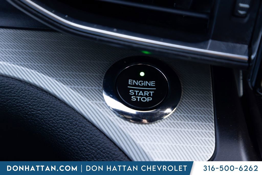 Used 2020 Ford Explorer XLT w/ Equipment Group 202A RWD image 9