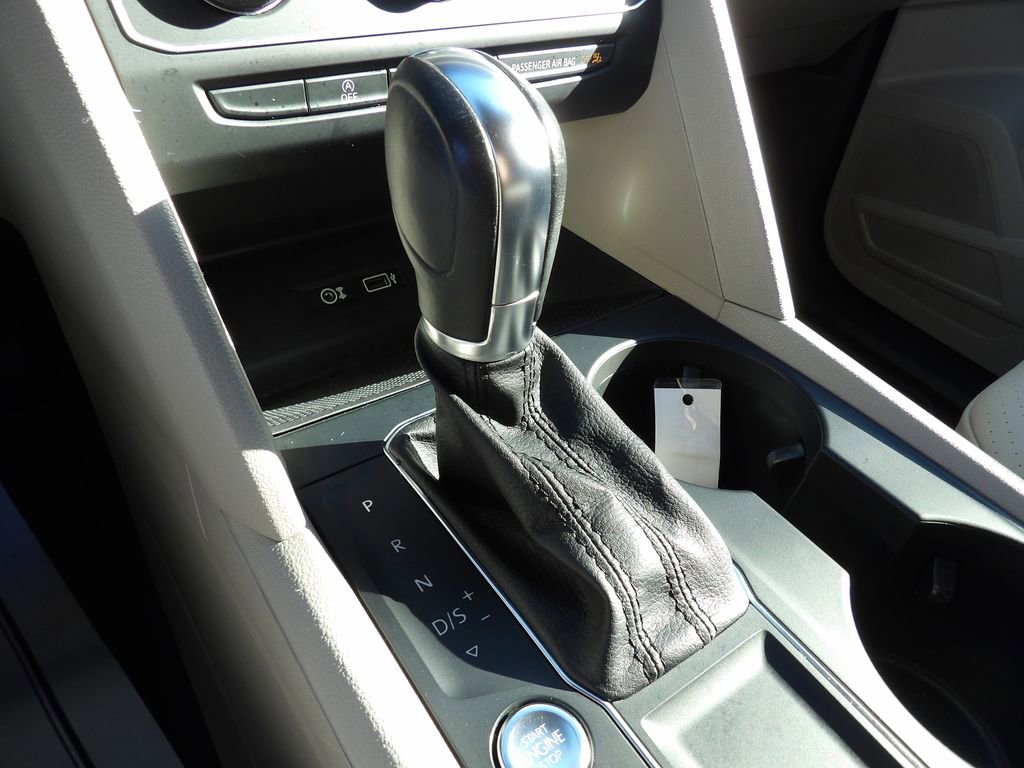 Used 2019 Volkswagen Atlas SE image 21