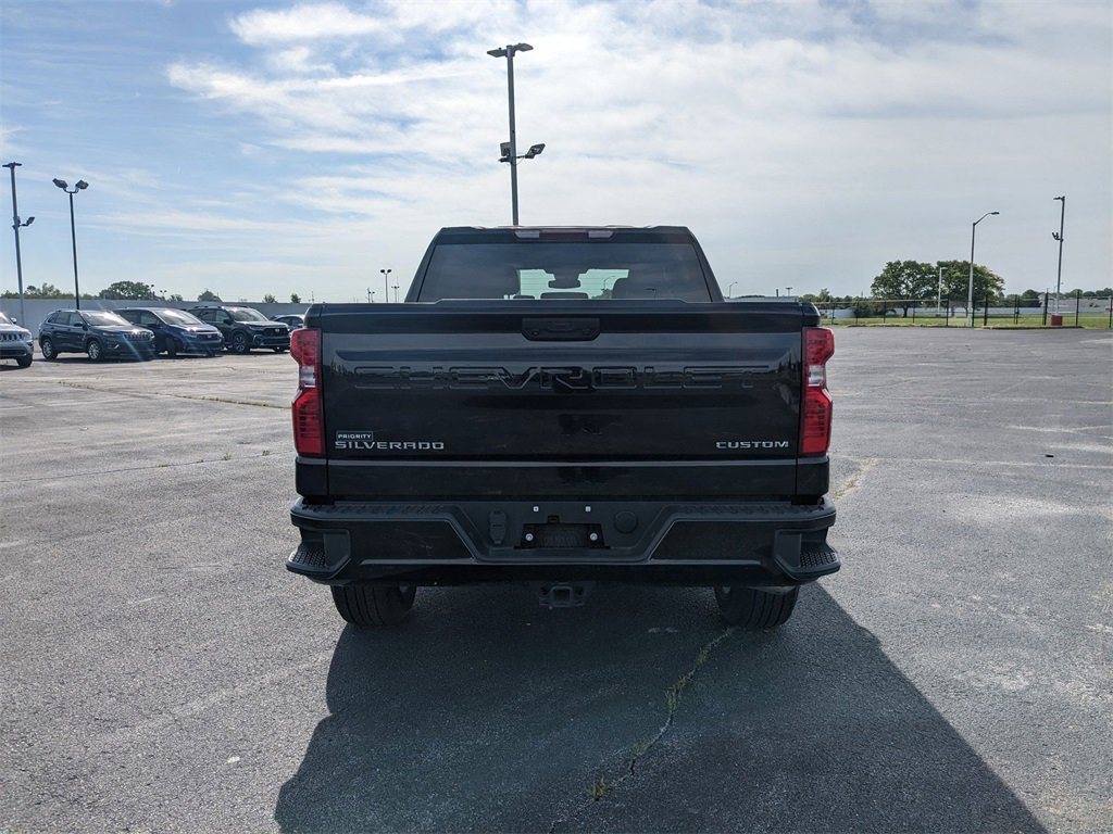 Used 2022 Chevrolet Silverado 1500 Custom image 7