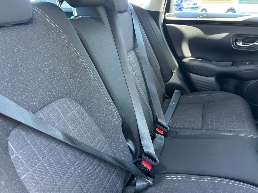 Used 2023 Honda HR-V LX image 21