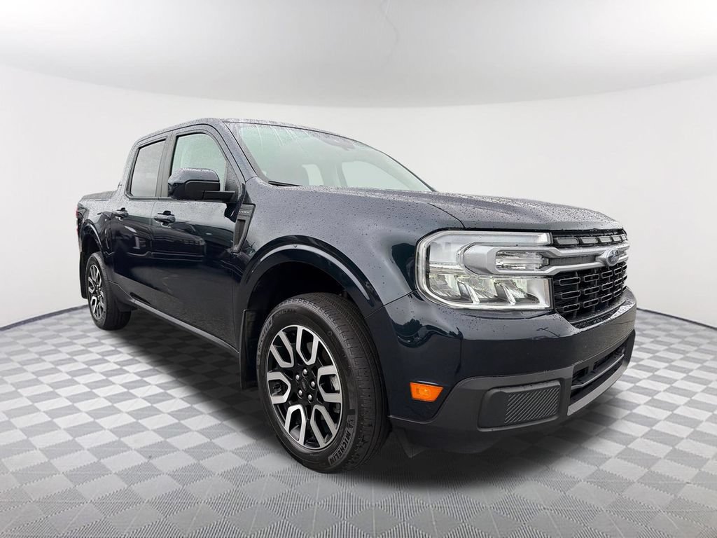 Used 2023 Ford Maverick Lariat FWD image 3
